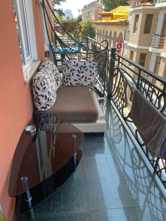 Apart Voyage Batumi Eksteriør billede