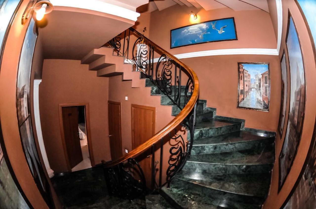 Apart Voyage Batumi Eksteriør billede